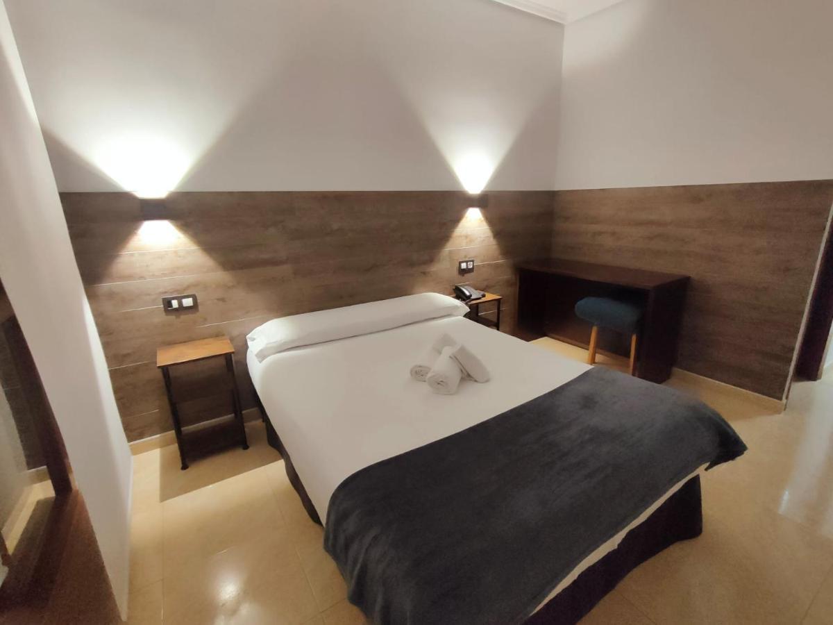 Hotel Artxanda Bilbao, Parking Gratuito En El Exterior Junto Al Hotel (Adults Only) Dış mekan fotoğraf