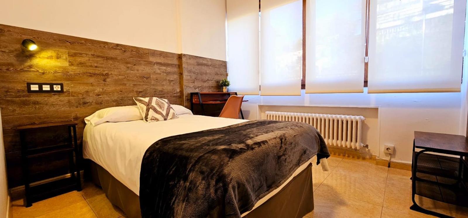 Hotel Artxanda Bilbao, Parking Gratuito En El Exterior Junto Al Hotel (Adults Only) Dış mekan fotoğraf