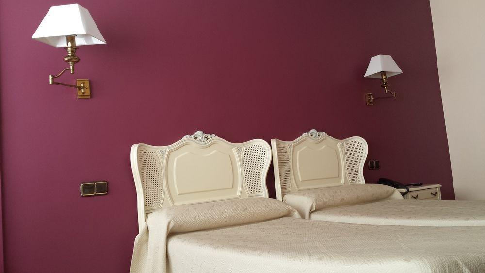 Hotel Artxanda Bilbao, Parking Gratuito En El Exterior Junto Al Hotel (Adults Only) Dış mekan fotoğraf